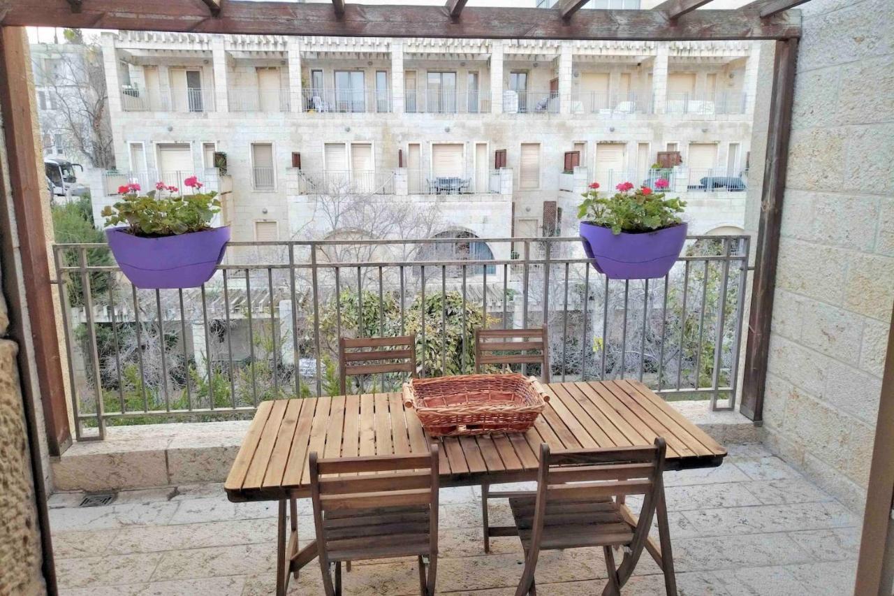 ✦Luxury 2 Bdr David's Village apartment ✦ Mamilla Jerusalem Exteriör bild